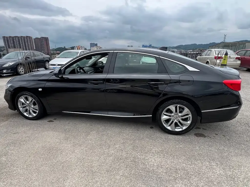 Honda Accord 2021 из CN, фото 9