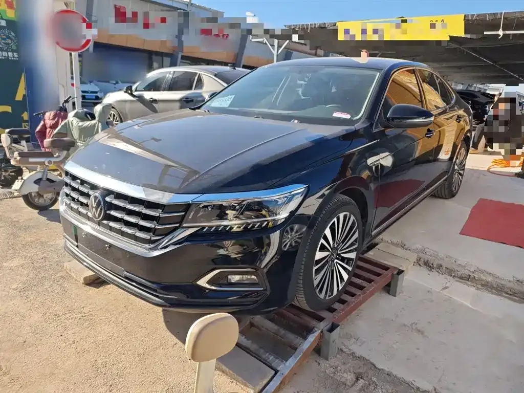 Volkswagen Passat — фото 2