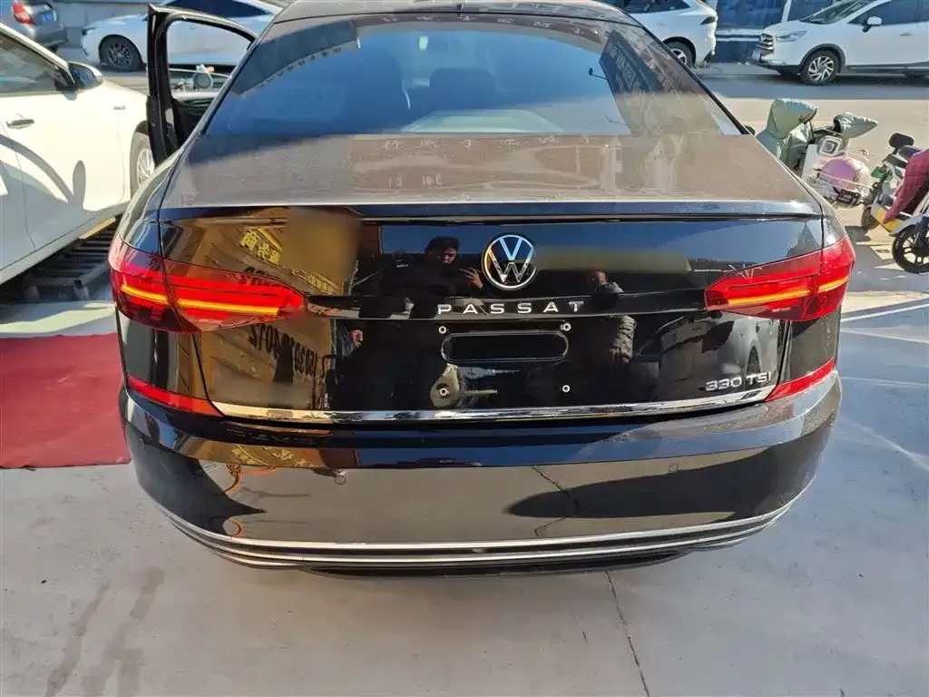 Volkswagen Passat — фото 6