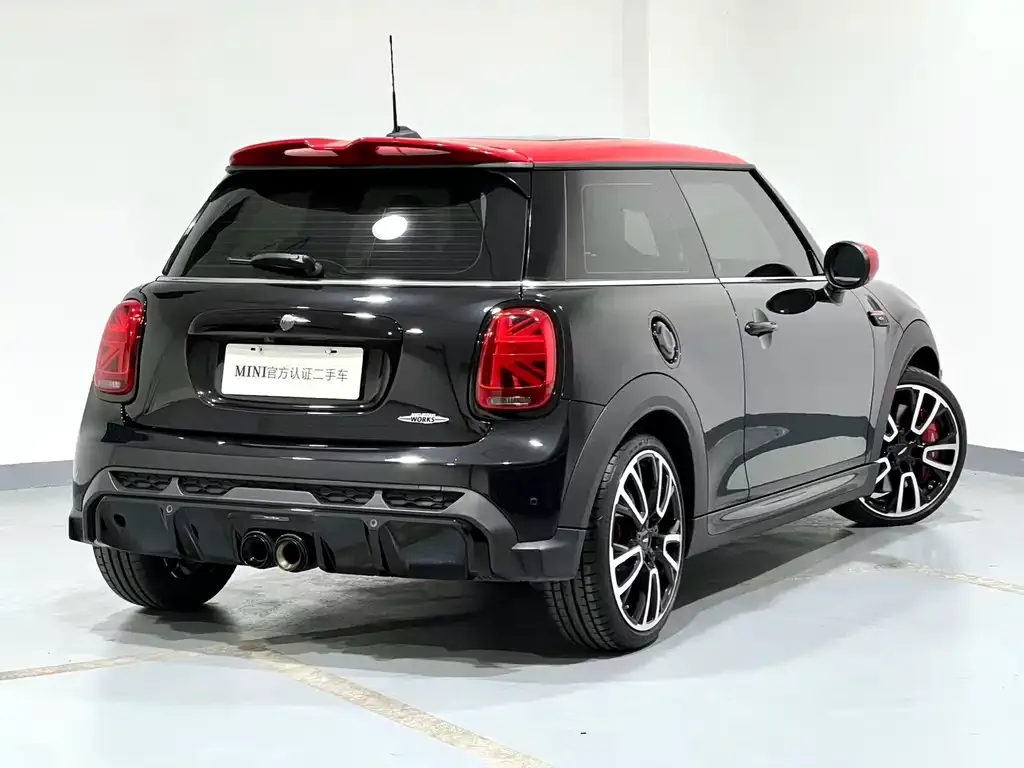 MINI JCW (John Cooper Works) — фото 10