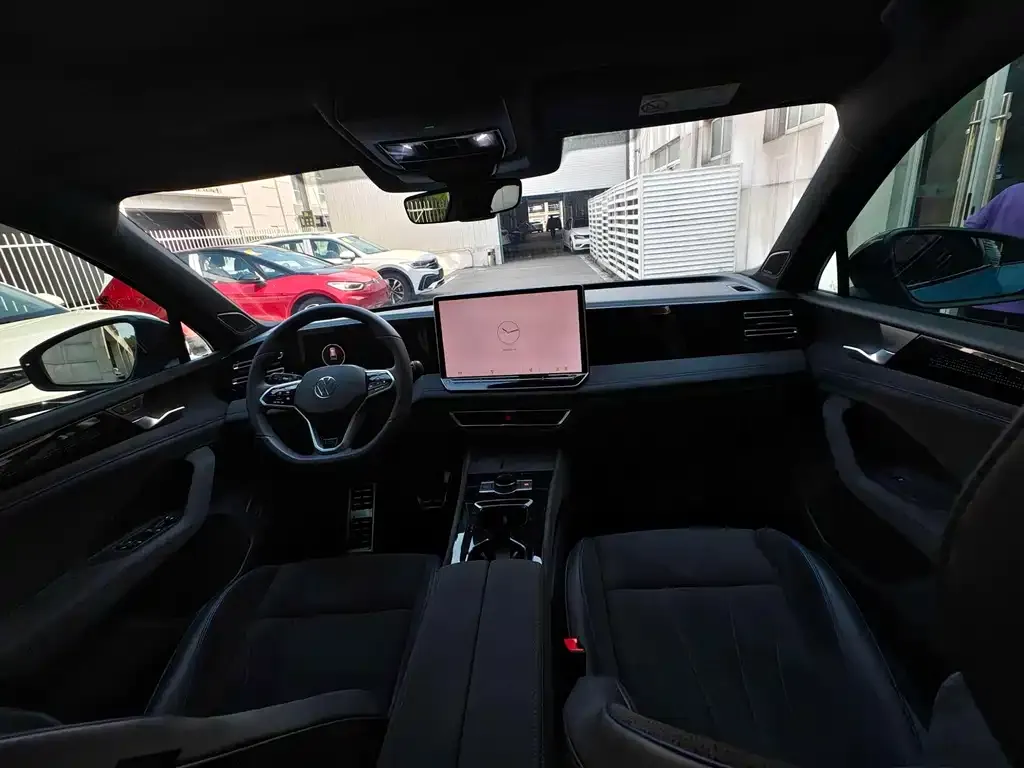 Volkswagen Tiguan L 2024 из CN, фото 2