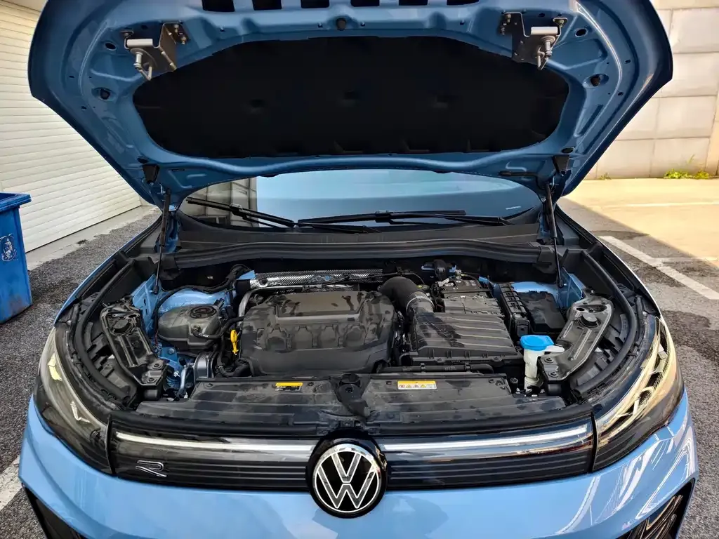 Volkswagen Tiguan L 2024 из CN, фото 3