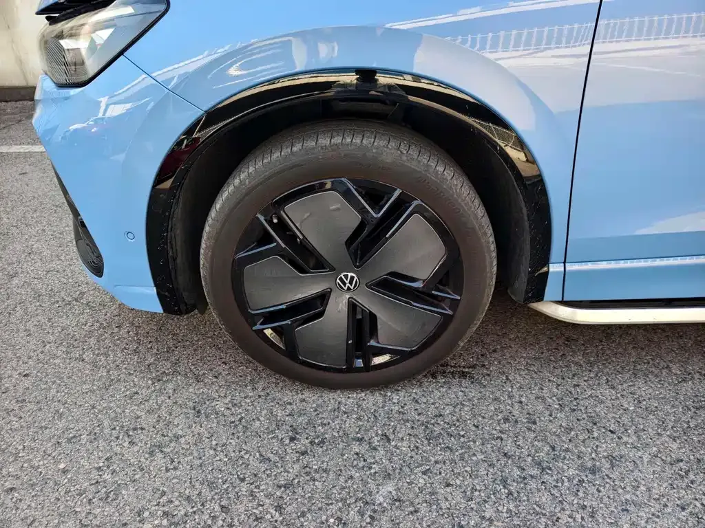 Volkswagen Tiguan L 2024 из CN, фото 4