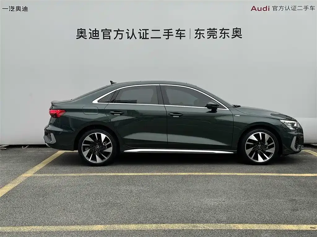 Audi A3 2023 из CN, фото 3