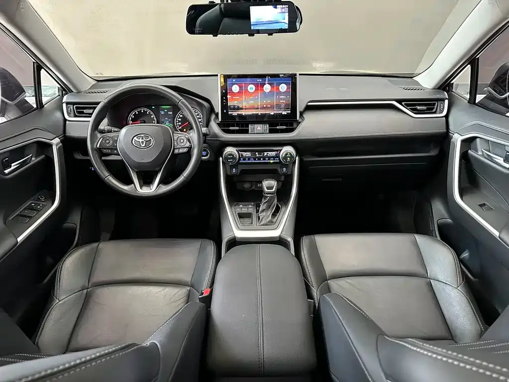 Toyota Wildlander — фото 10