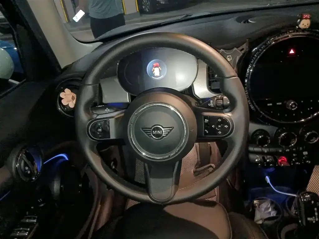 MINI Cooper (3-door) 2021 из CN, фото 3