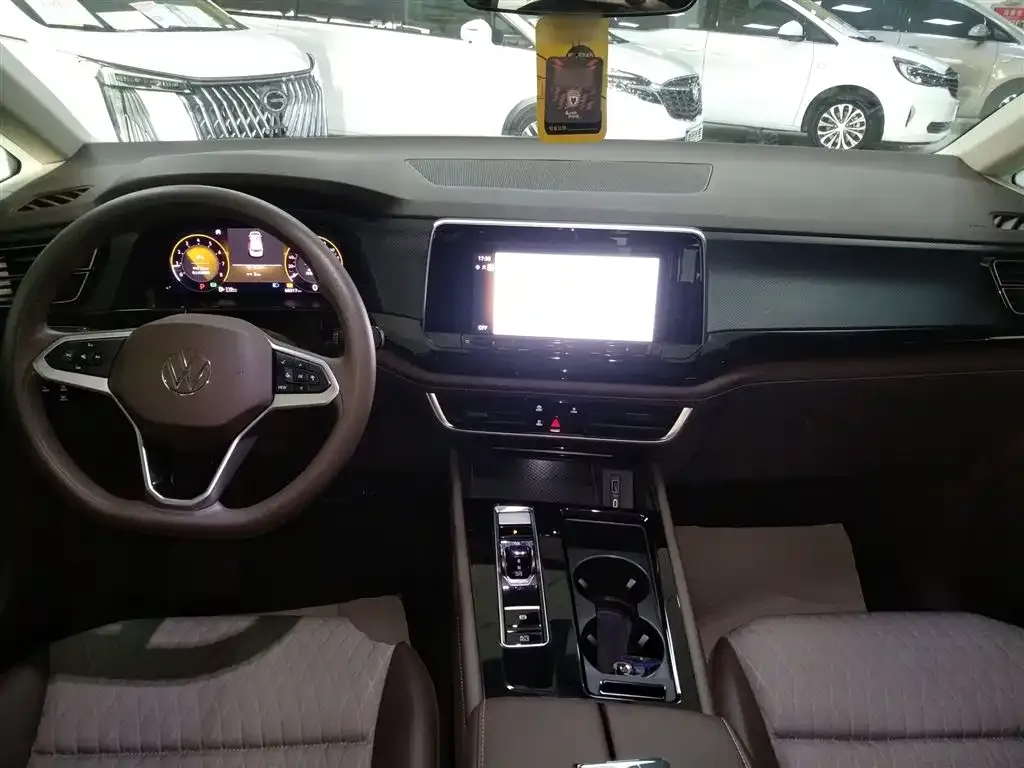 Volkswagen Viloran 2023 из CN, фото 10