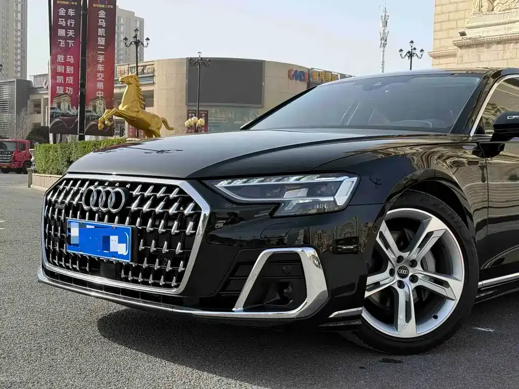 Audi A8 — фото 6