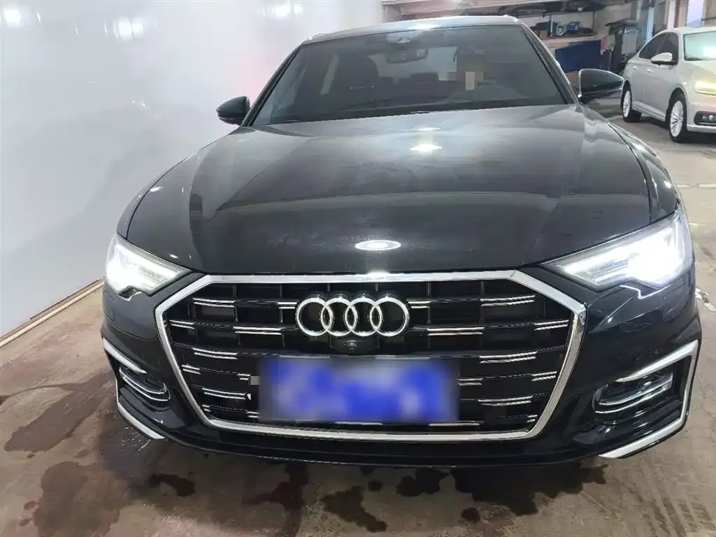 Audi A6L 2023 из CN, фото 3
