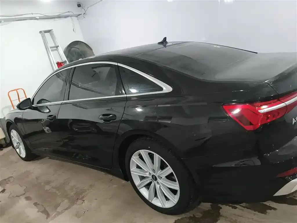 Audi A6L 2023 из CN, фото 5