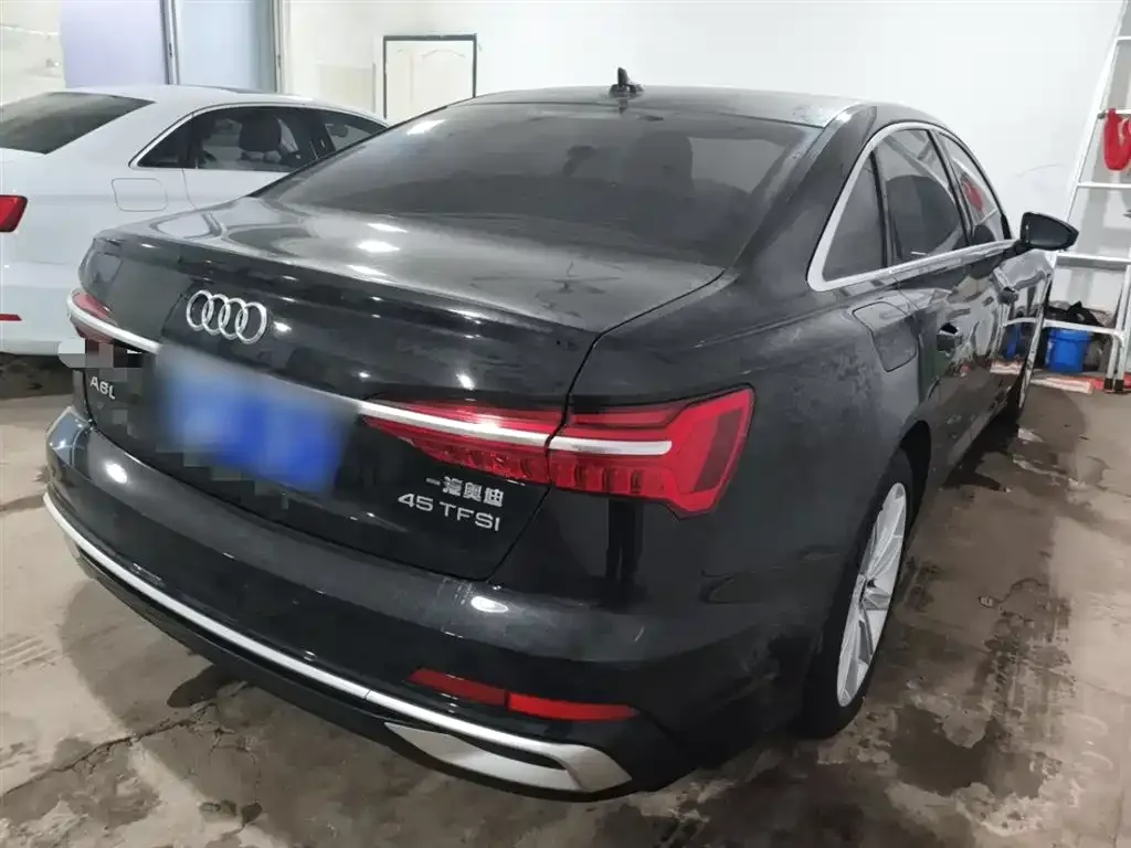 Audi A6L 2023 из CN, фото 7