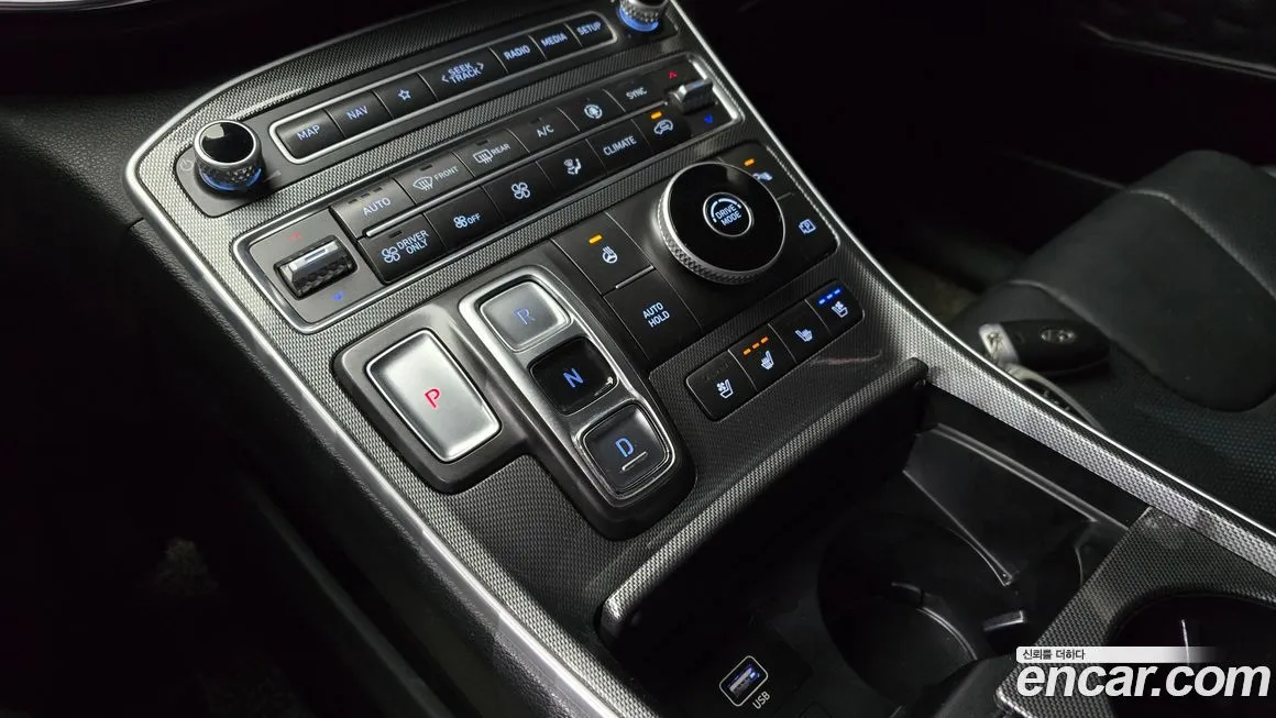 Hyundai Santafe — фото 9