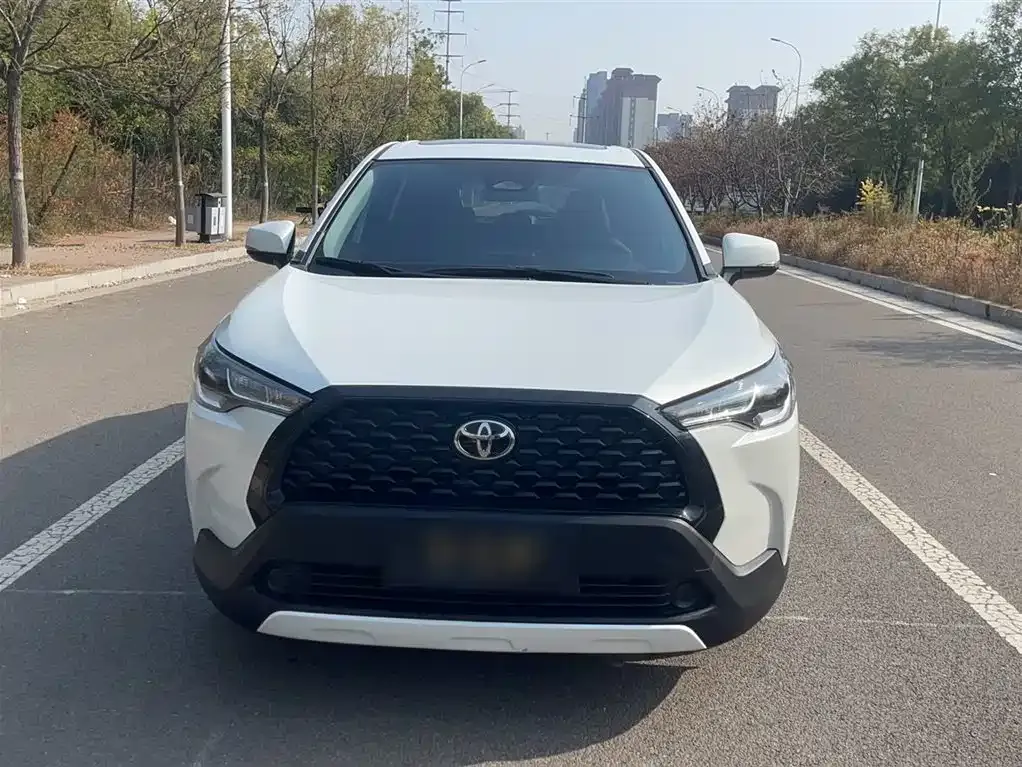 Toyota Corolla Cross — фото 3