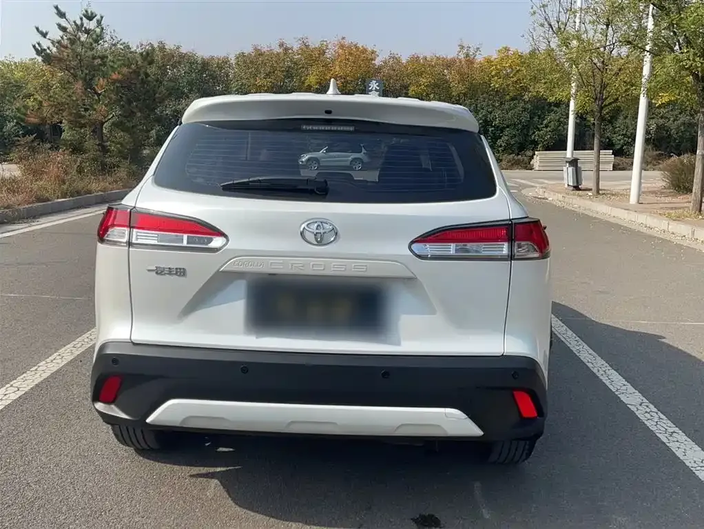 Toyota Corolla Cross — фото 6