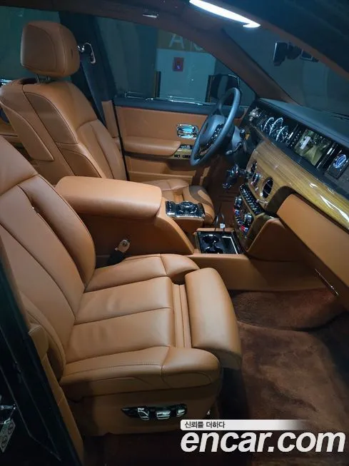 Rolls-Royce Phantom 2023 из KR, фото 10