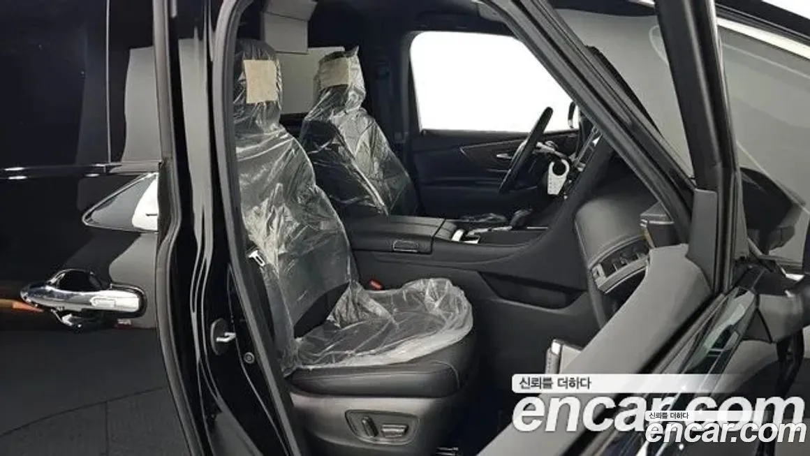 Toyota Alphard — фото 10
