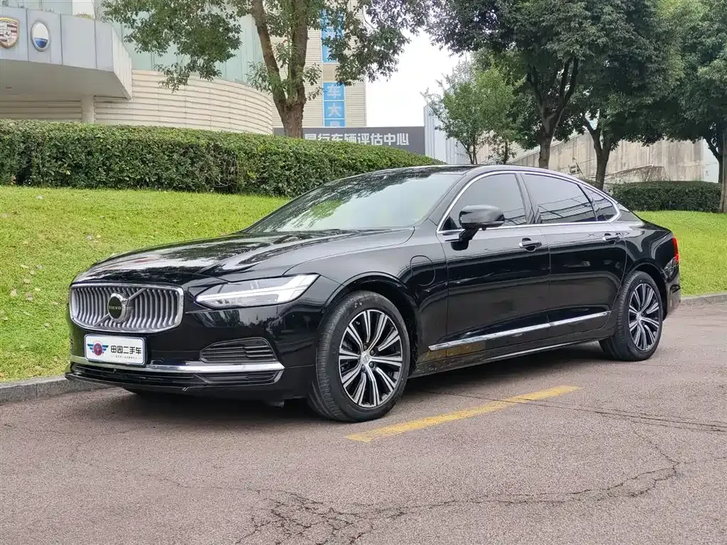 Volvo S90 PHEV — фото 1