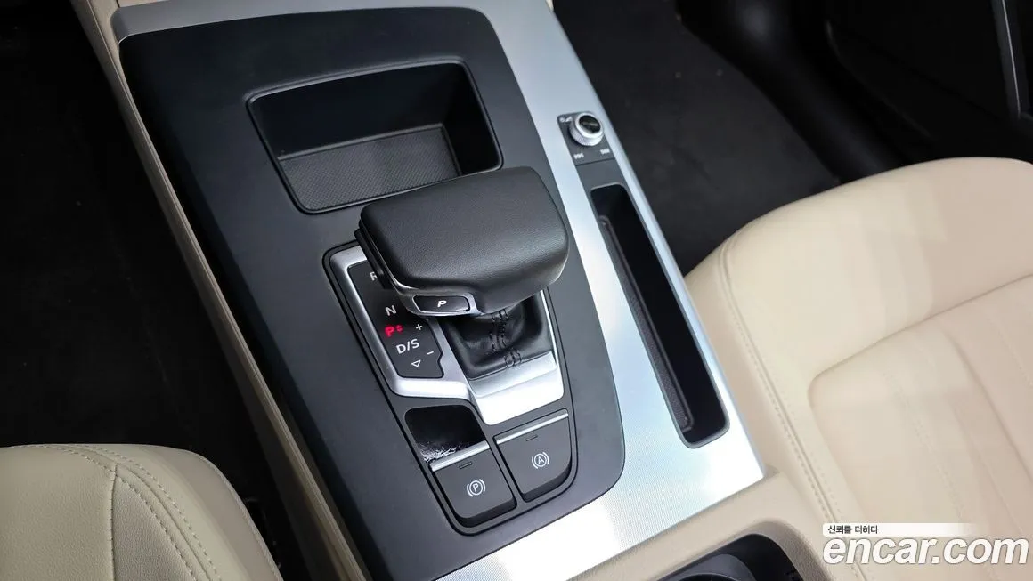 Audi Q5 2023 из KR, фото 9