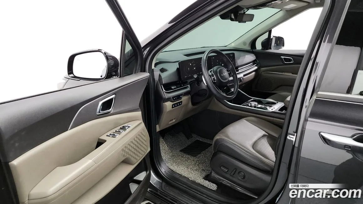 Kia Carnival — фото 10