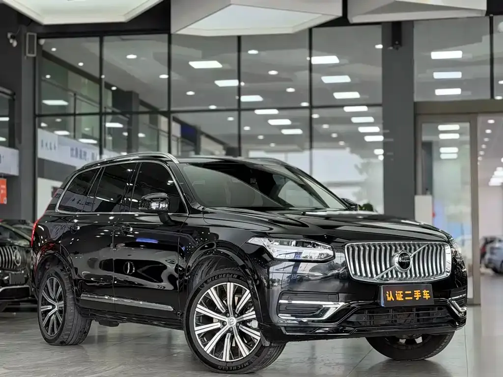 Volvo XC90 — фото 3