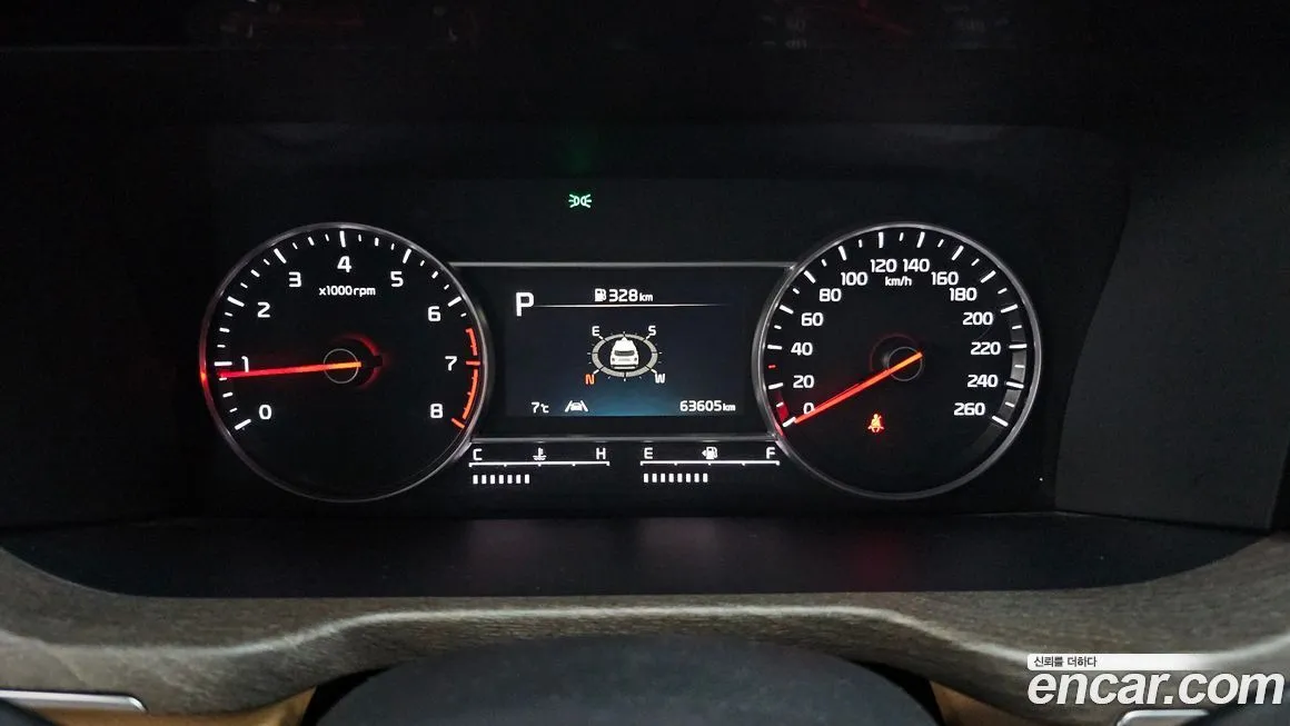 Kia Sorento — фото 8