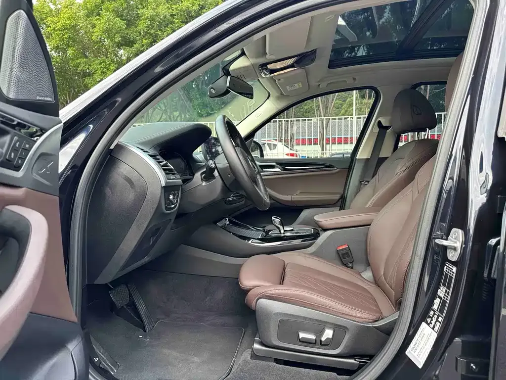 BMW X3 2022 из CN, фото 4