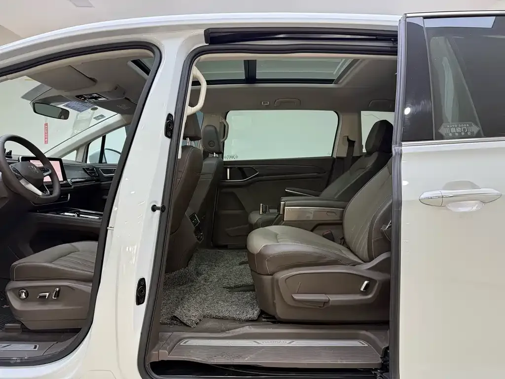 Volkswagen Viloran 2023 из CN, фото 4