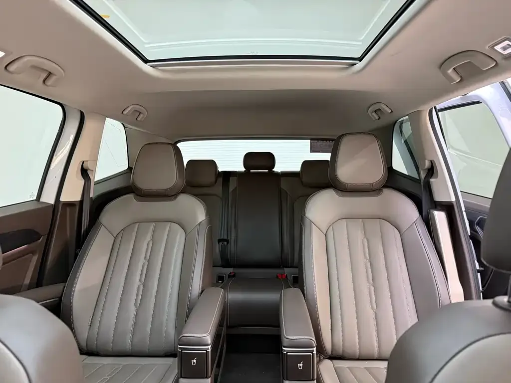 Volkswagen Viloran 2023 из CN, фото 5