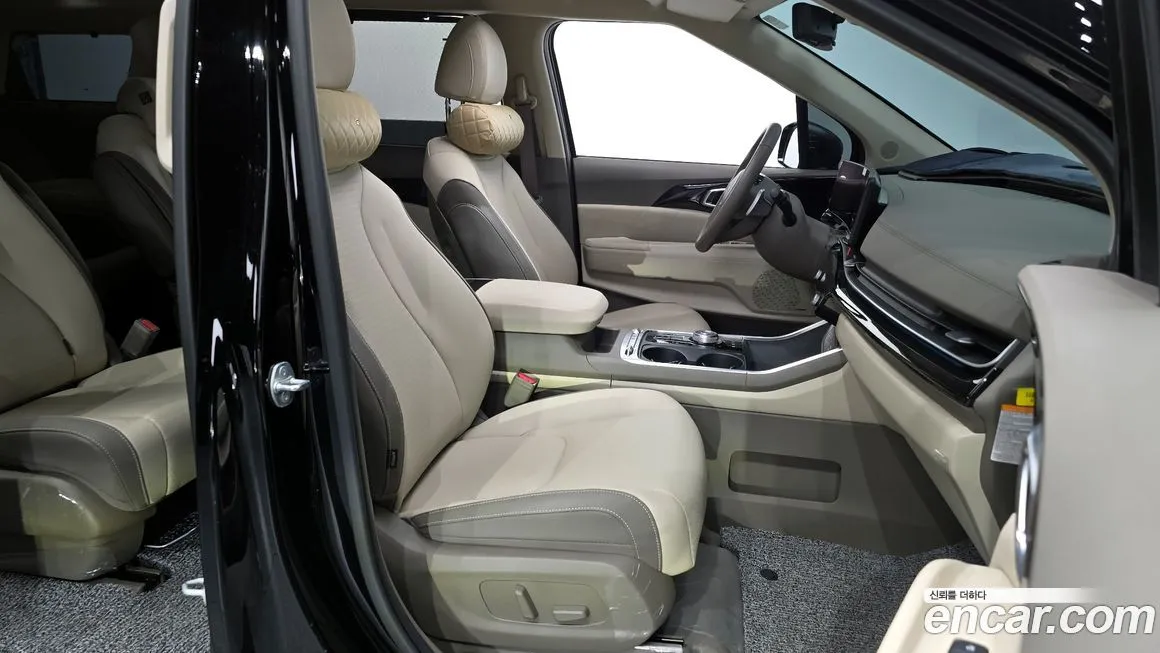Kia Carnival — фото 10