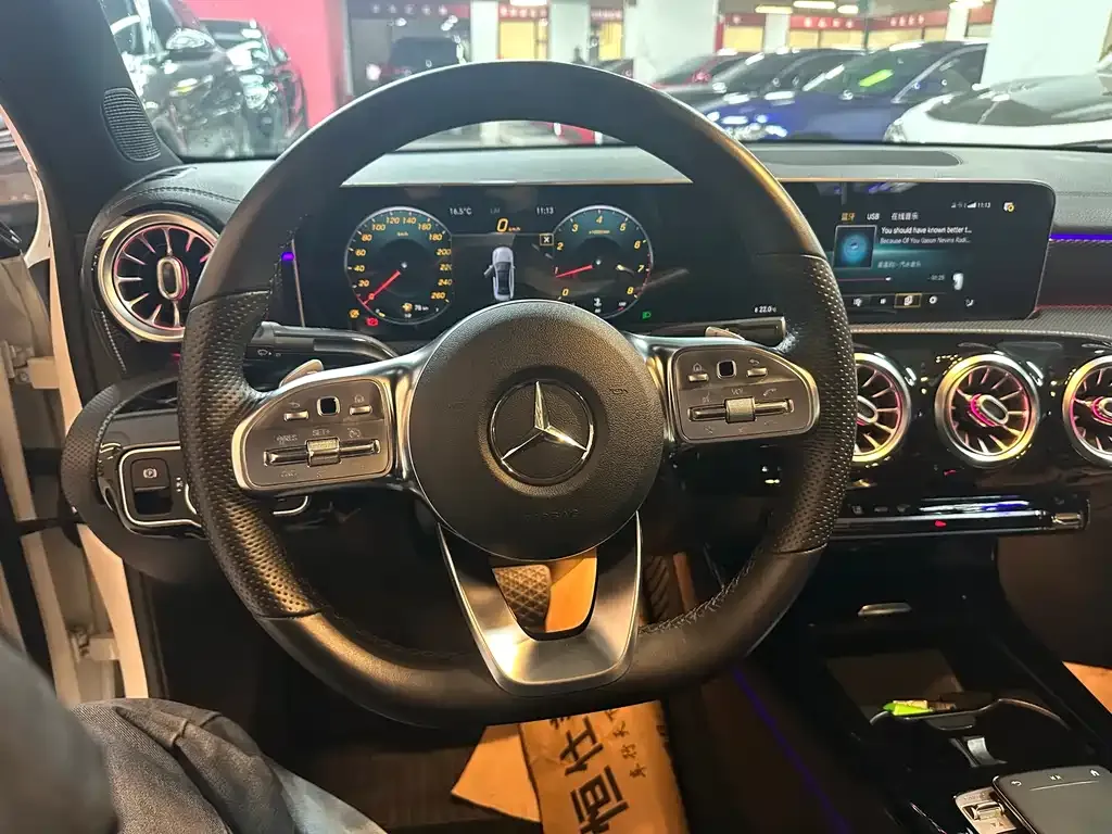Mercedes-Benz A-Class 2023 из CN, фото 5