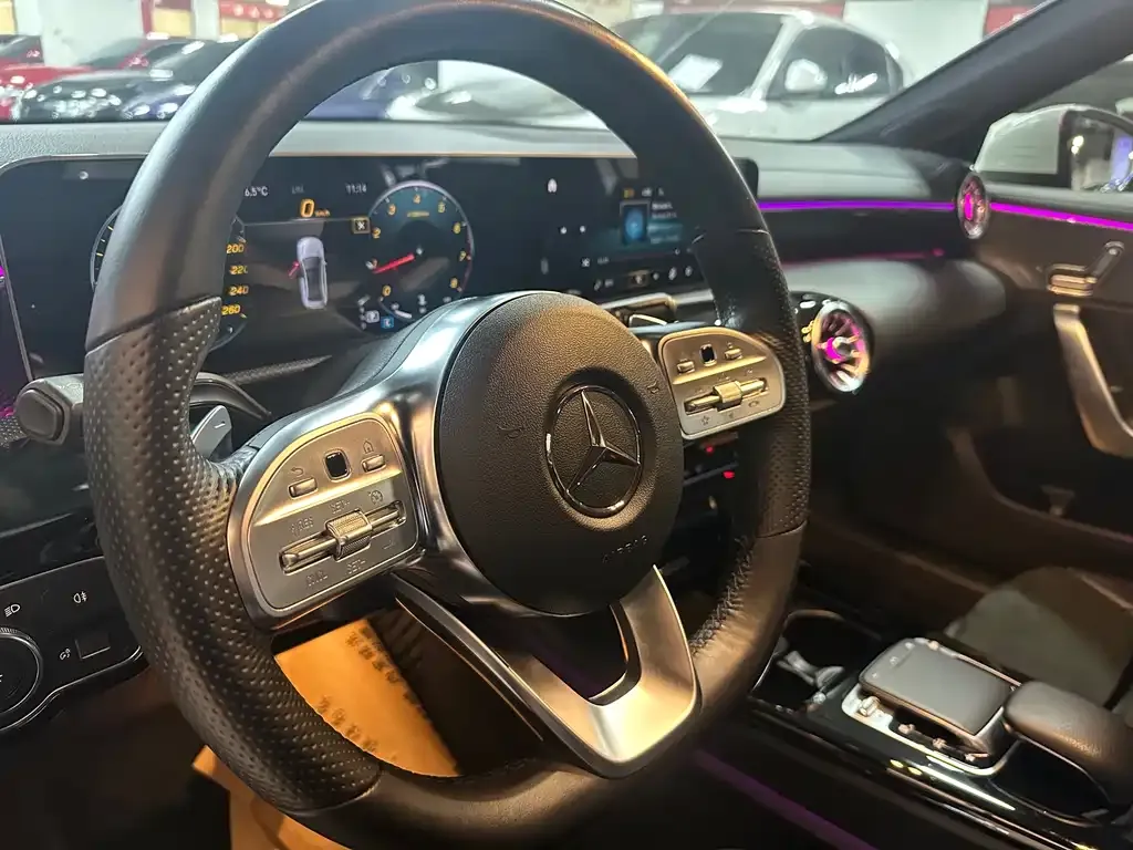 Mercedes-Benz A-Class 2023 из CN, фото 7
