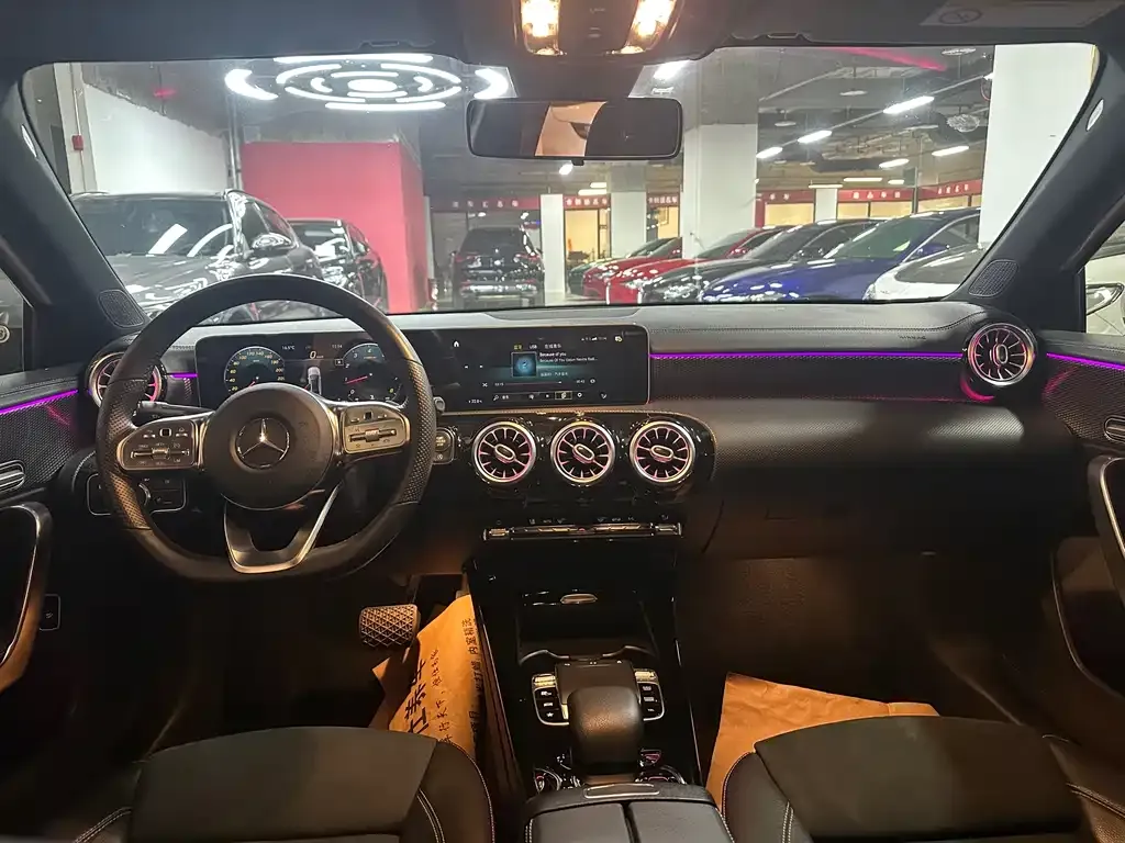 Mercedes-Benz A-Class 2023 из CN, фото 8
