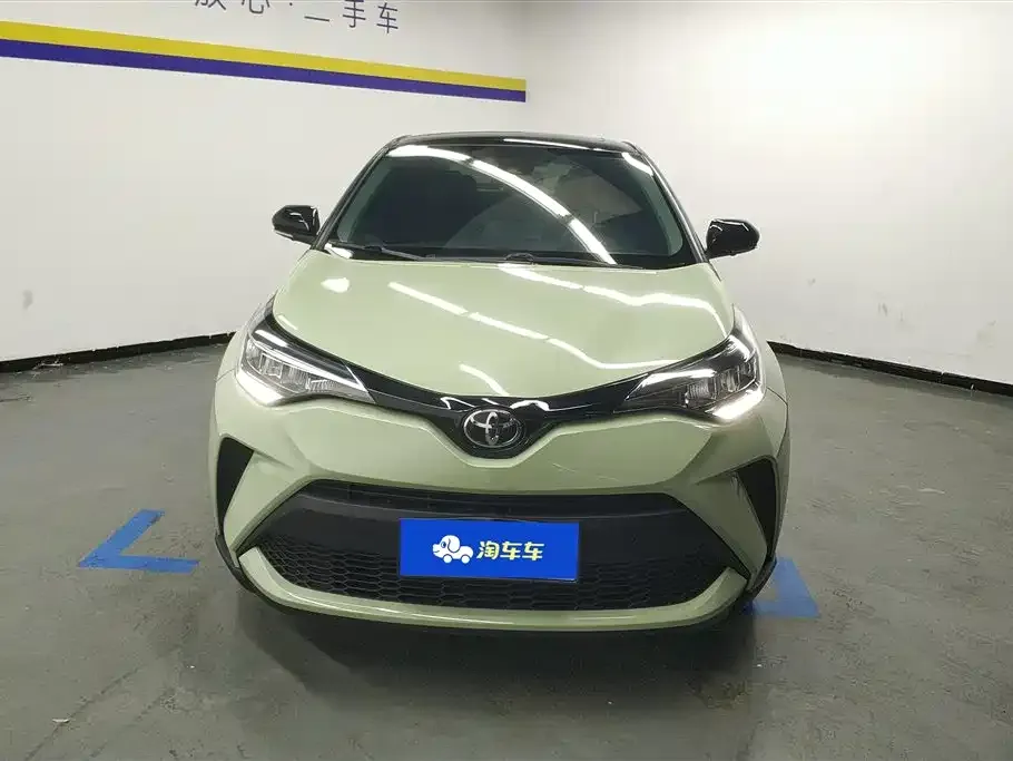 Toyota C-HR — фото 2