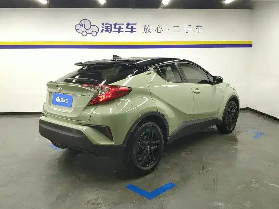 Toyota C-HR — фото 3
