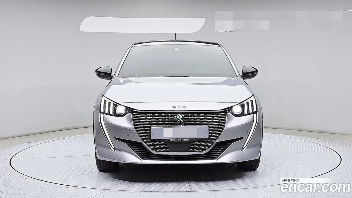 Peugeot 208 2021 из KR, фото 3