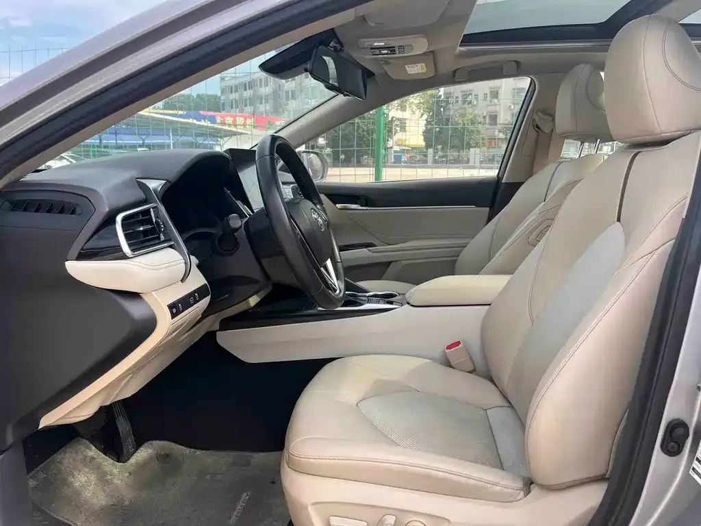 Toyota Camry 2021 из CN, фото 8