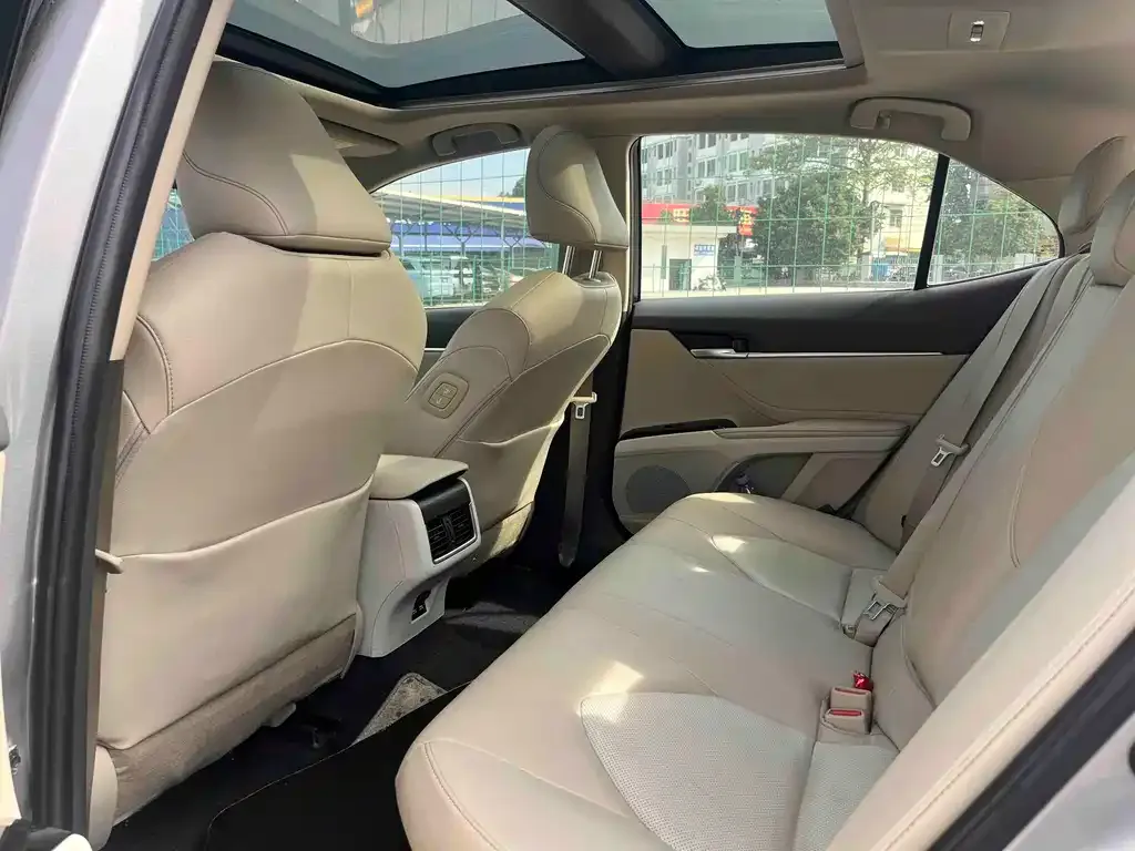 Toyota Camry 2021 из CN, фото 9