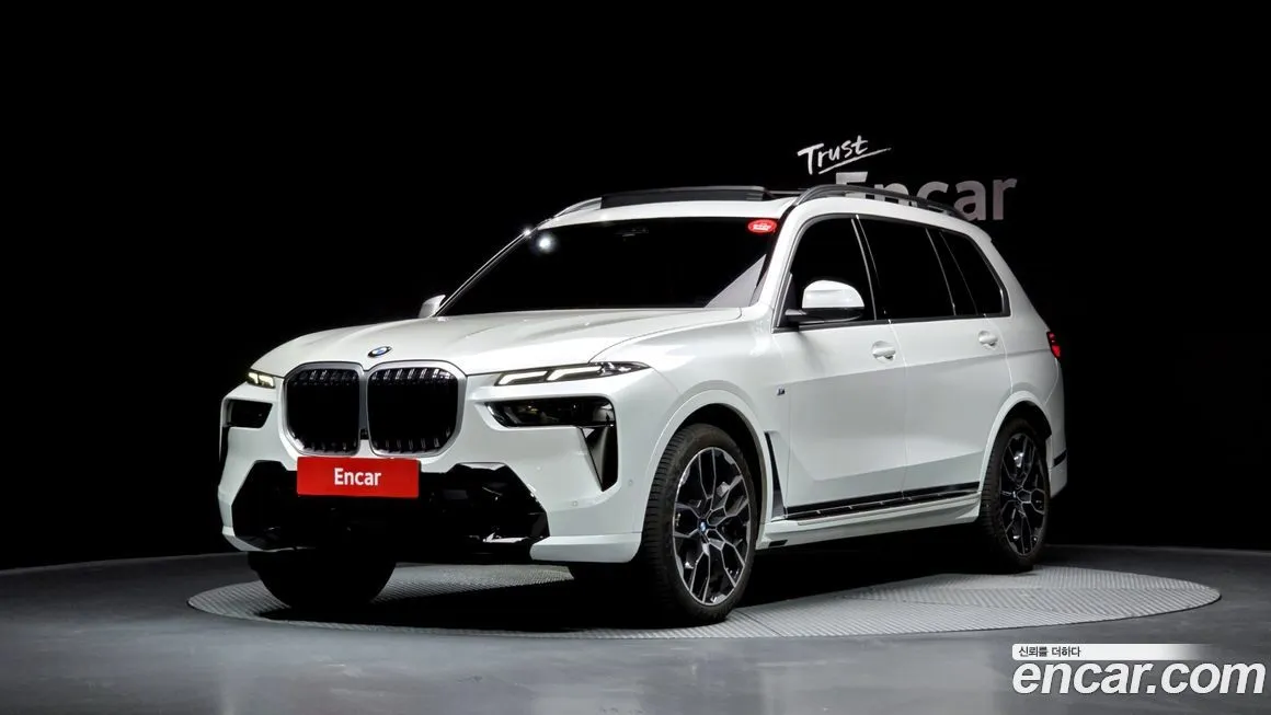 BMW X7 — фото 1