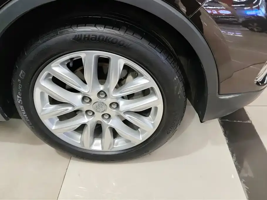 Buick Envision Plus — фото 6