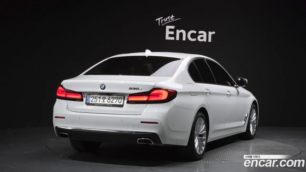 BMW 5-Series 2021 из KR, фото 2
