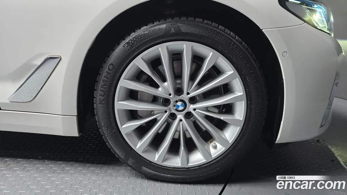 BMW 5-Series 2021 из KR, фото 5