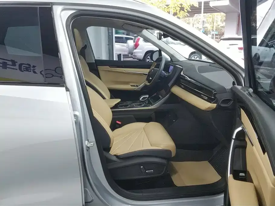 Geely Boyue L 2024 из CN, фото 8