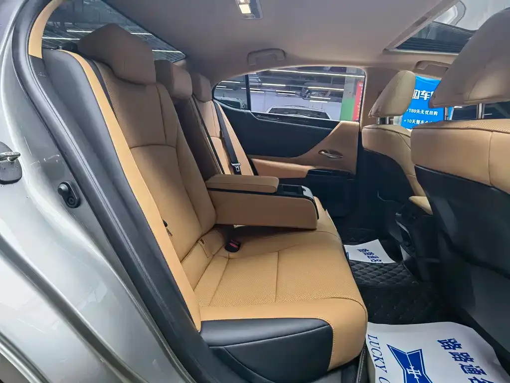 Lexus ES 2023 из CN, фото 10