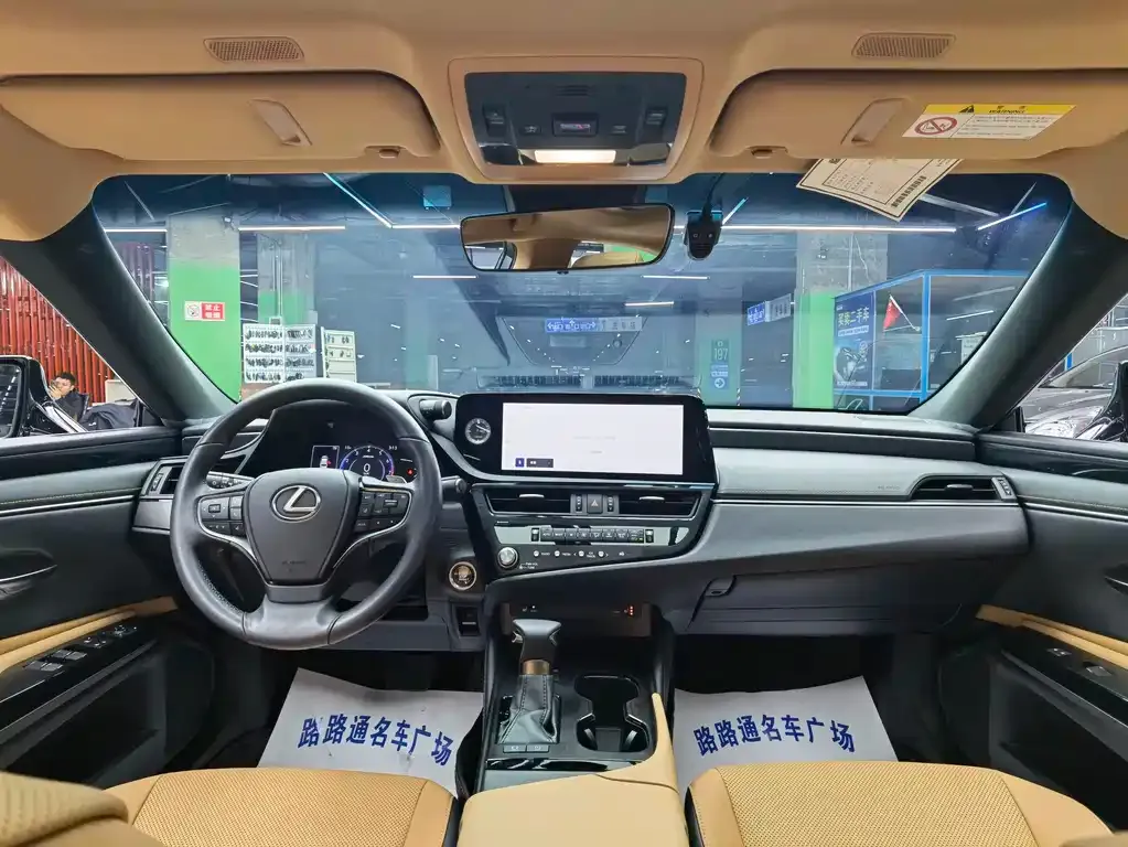Lexus ES 2023 из CN, фото 7