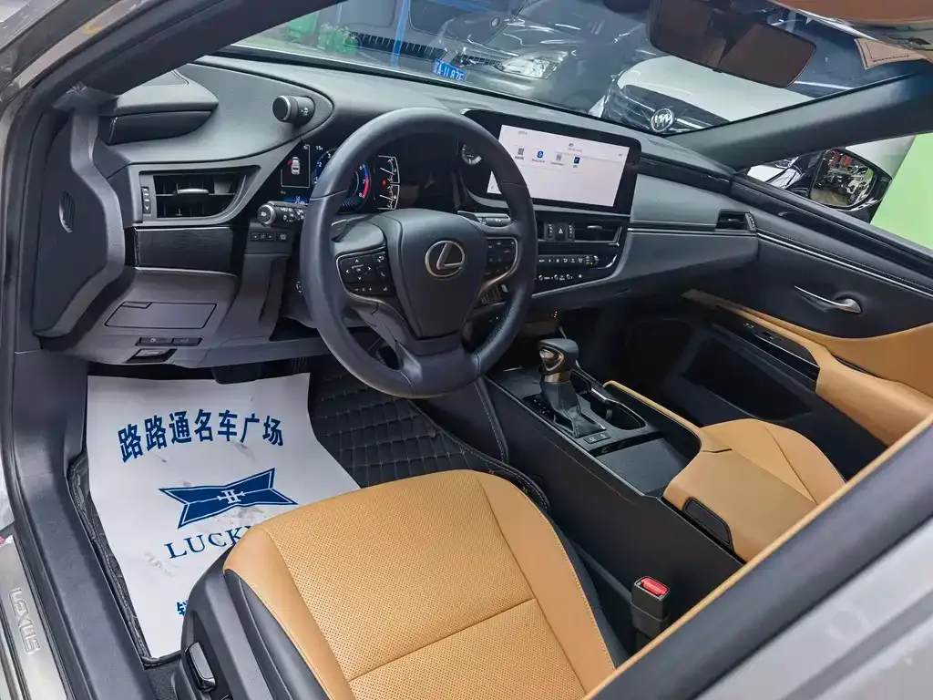 Lexus ES 2023 из CN, фото 8