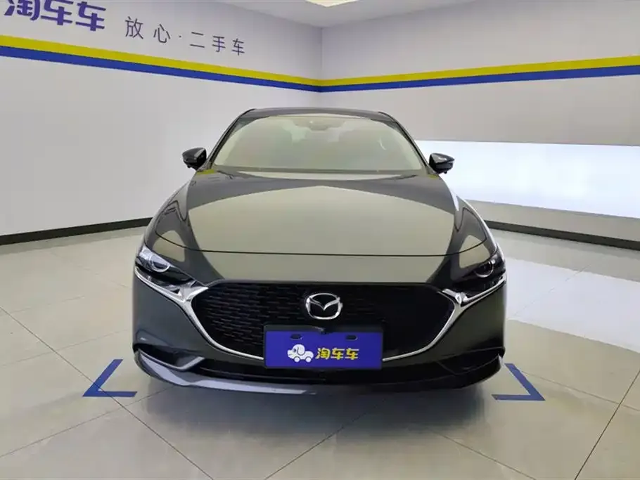 Mazda 3 Axela 2023 из CN, фото 2