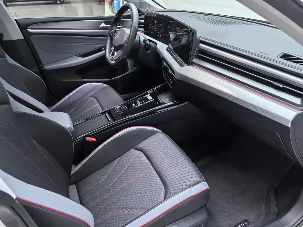 Volkswagen Lamando 2023 из CN, фото 10