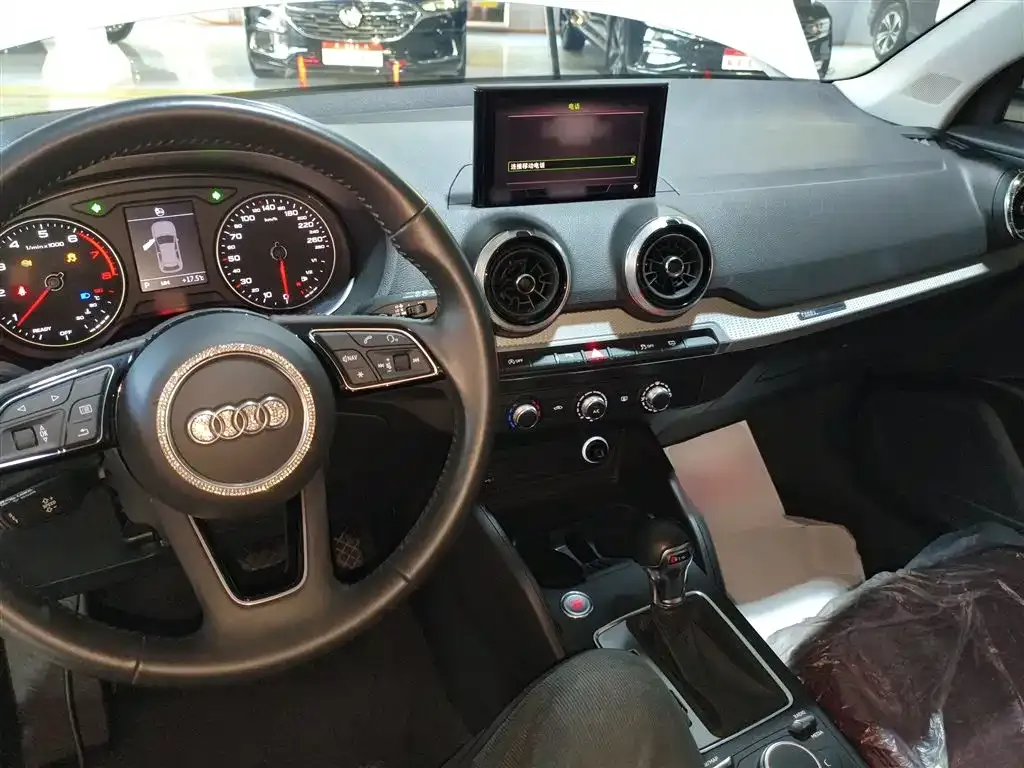 Audi Q2L 2021 из CN, фото 10