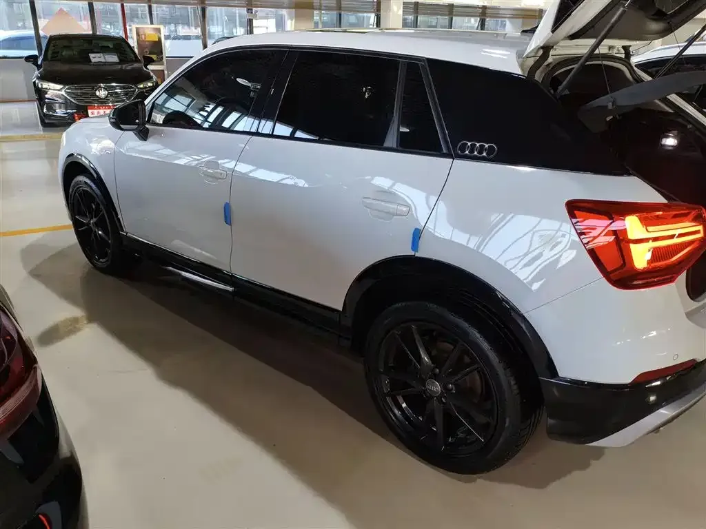 Audi Q2L 2021 из CN, фото 5