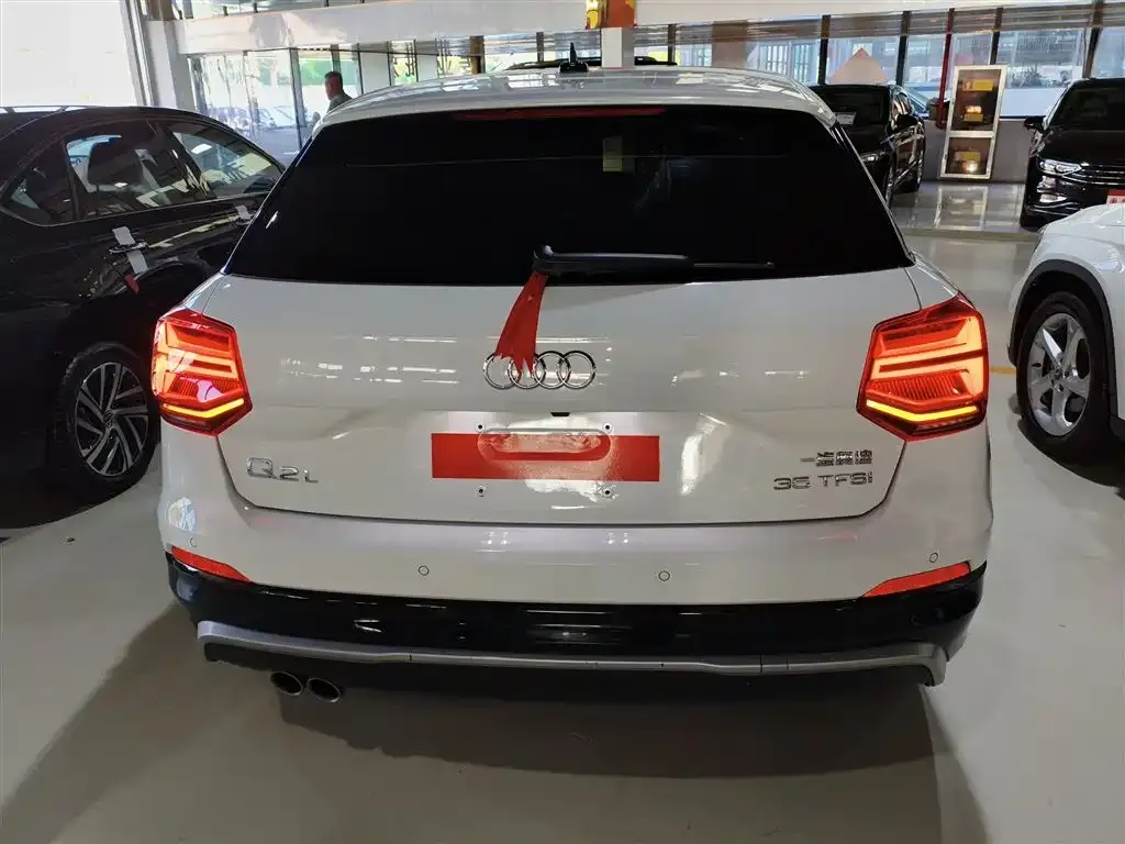 Audi Q2L 2021 из CN, фото 6